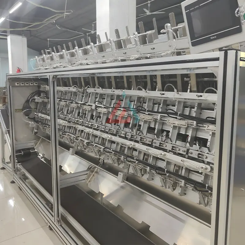 facial mask filler packer.jpg