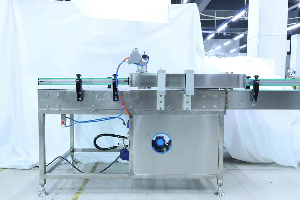 Aerosol can filling sealing machine for cosmetic spray products (1)